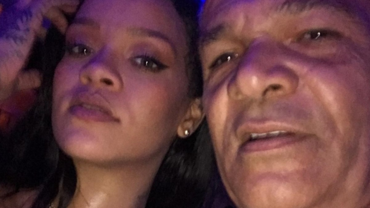 Rihanna’nın babası hayatını kaybetti